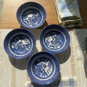 Made In England Blue and White Dish Bowl Set (4)